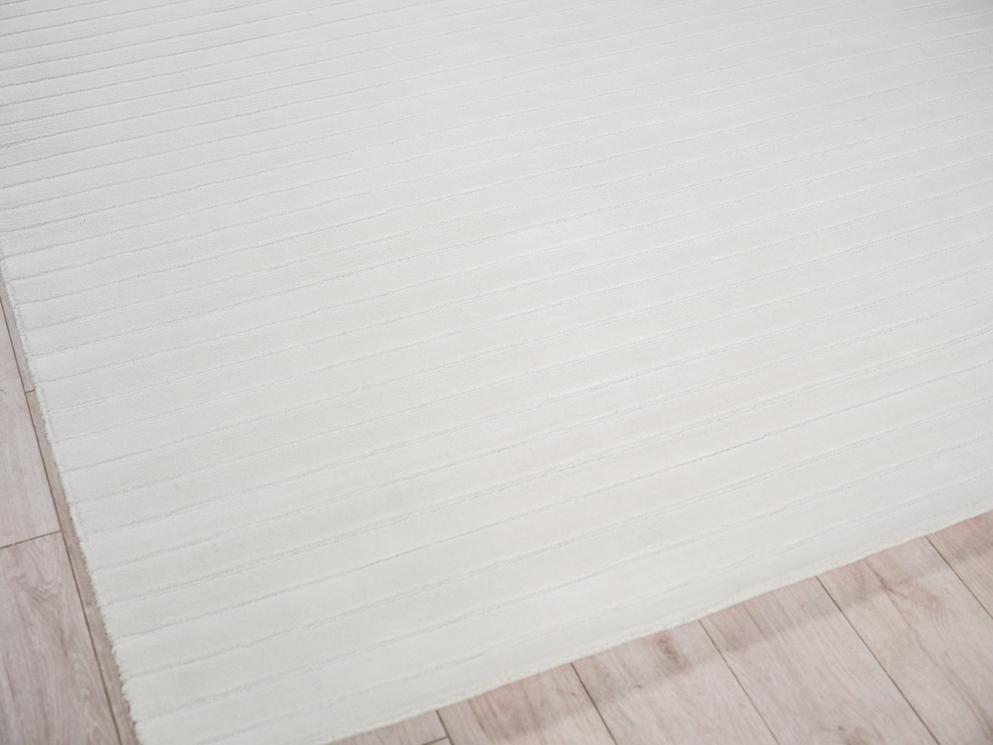 EXQUISITE RUGS   Amani Modern Indoor Hand Loomed    - 6763-6'X9'