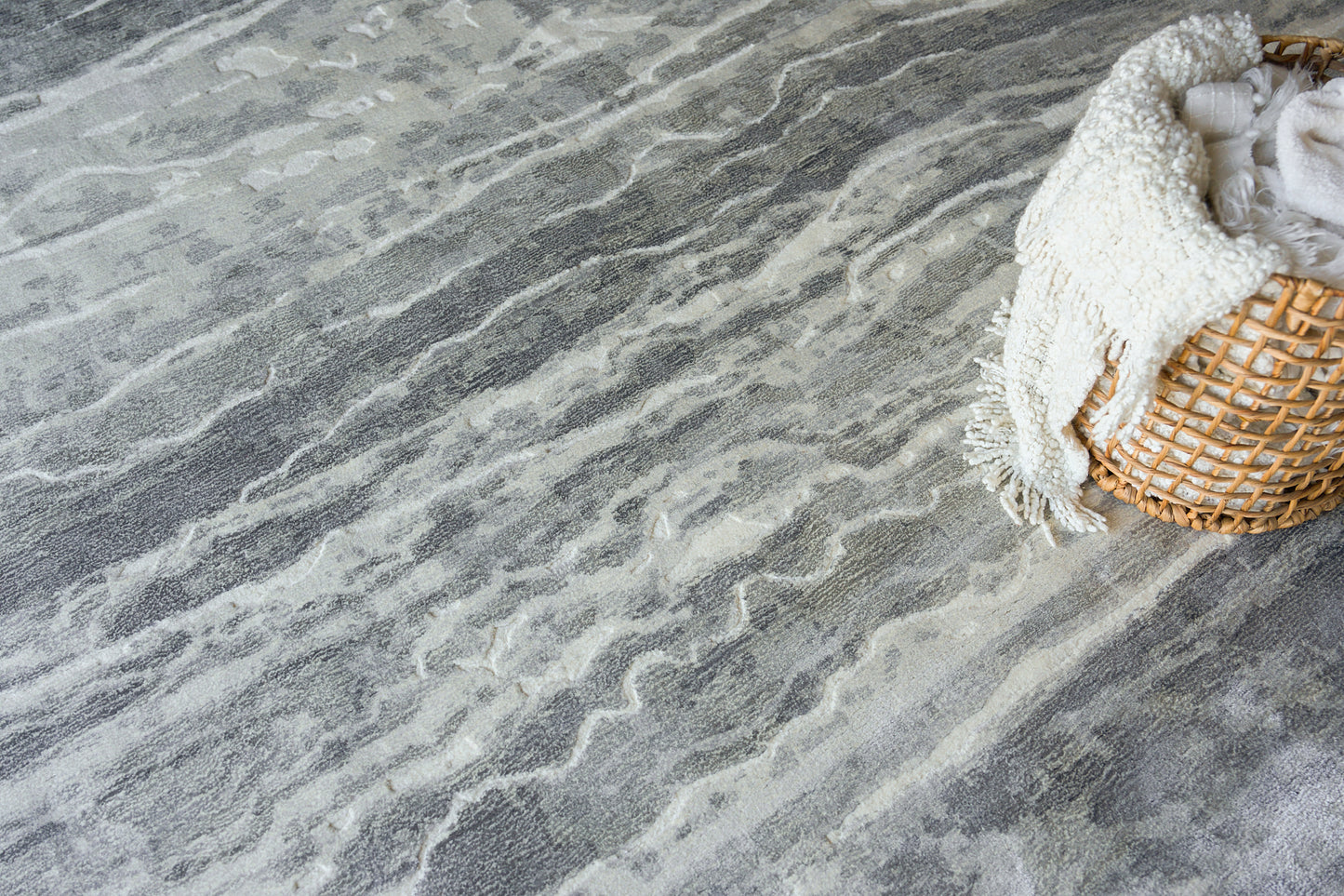 EXQUISITE RUGS   Travertine Indoor Hand Loomed    - 6804-2'X3'