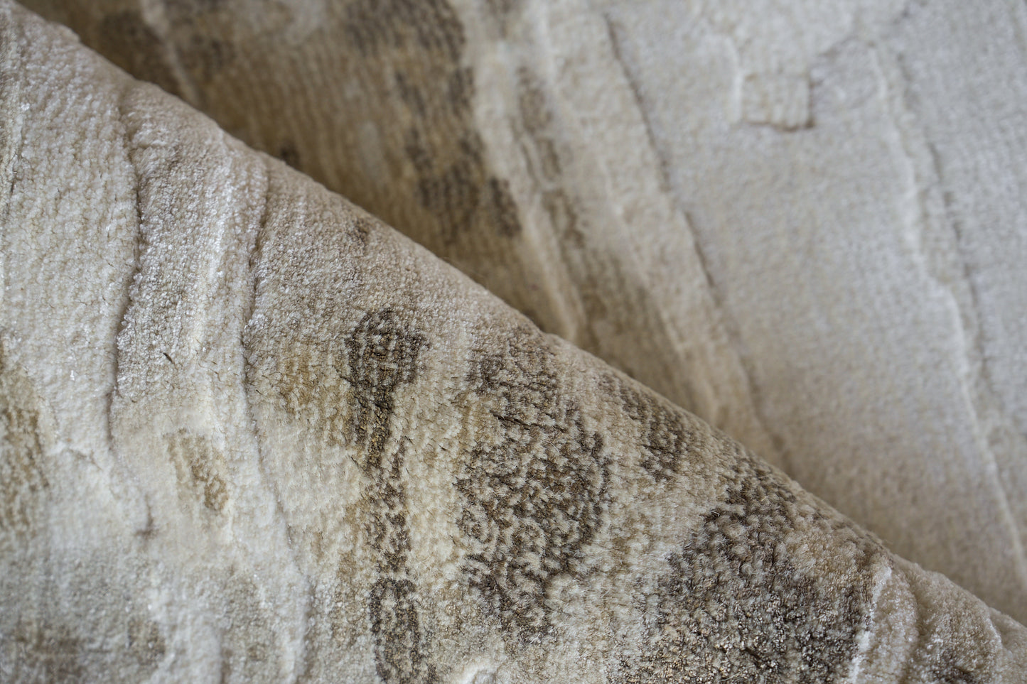 EXQUISITE RUGS   Travertine Indoor Hand Loomed    - 6805-2'X3'