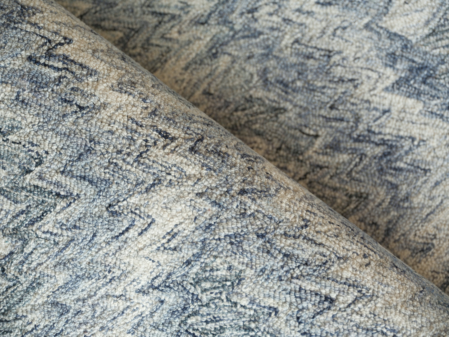 EXQUISITE RUGS   Bargello Indoor Hand Tufted    - 6815-6'X9'