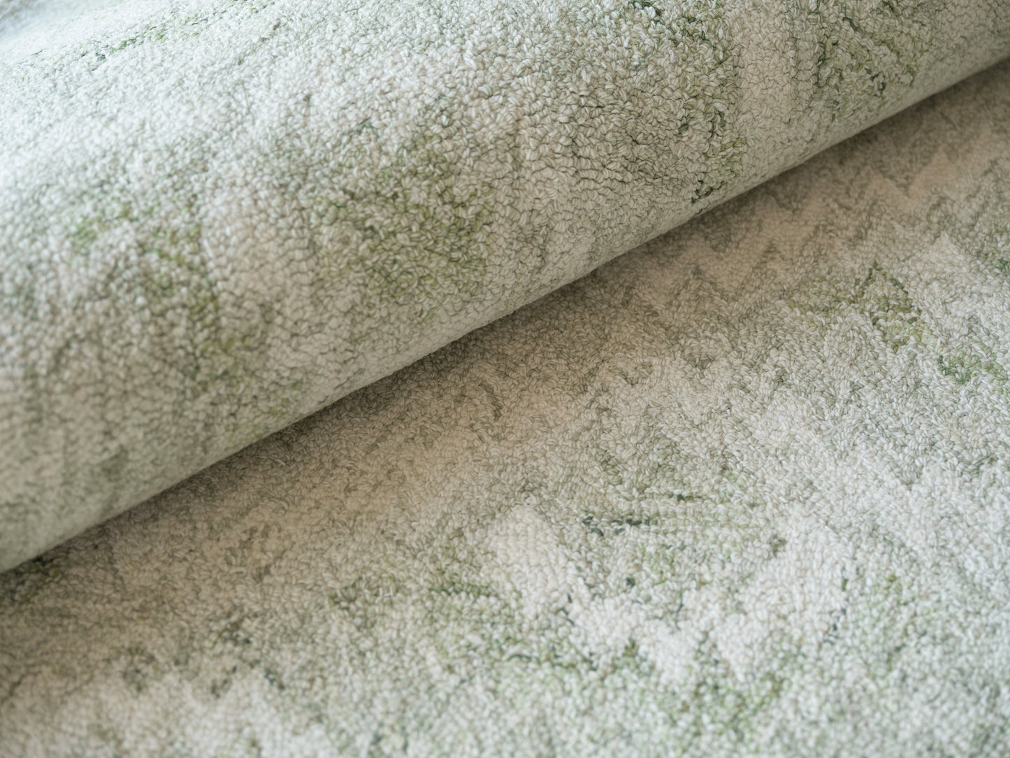 EXQUISITE RUGS   Bargello Indoor Hand Tufted    - 6817-5'X8'