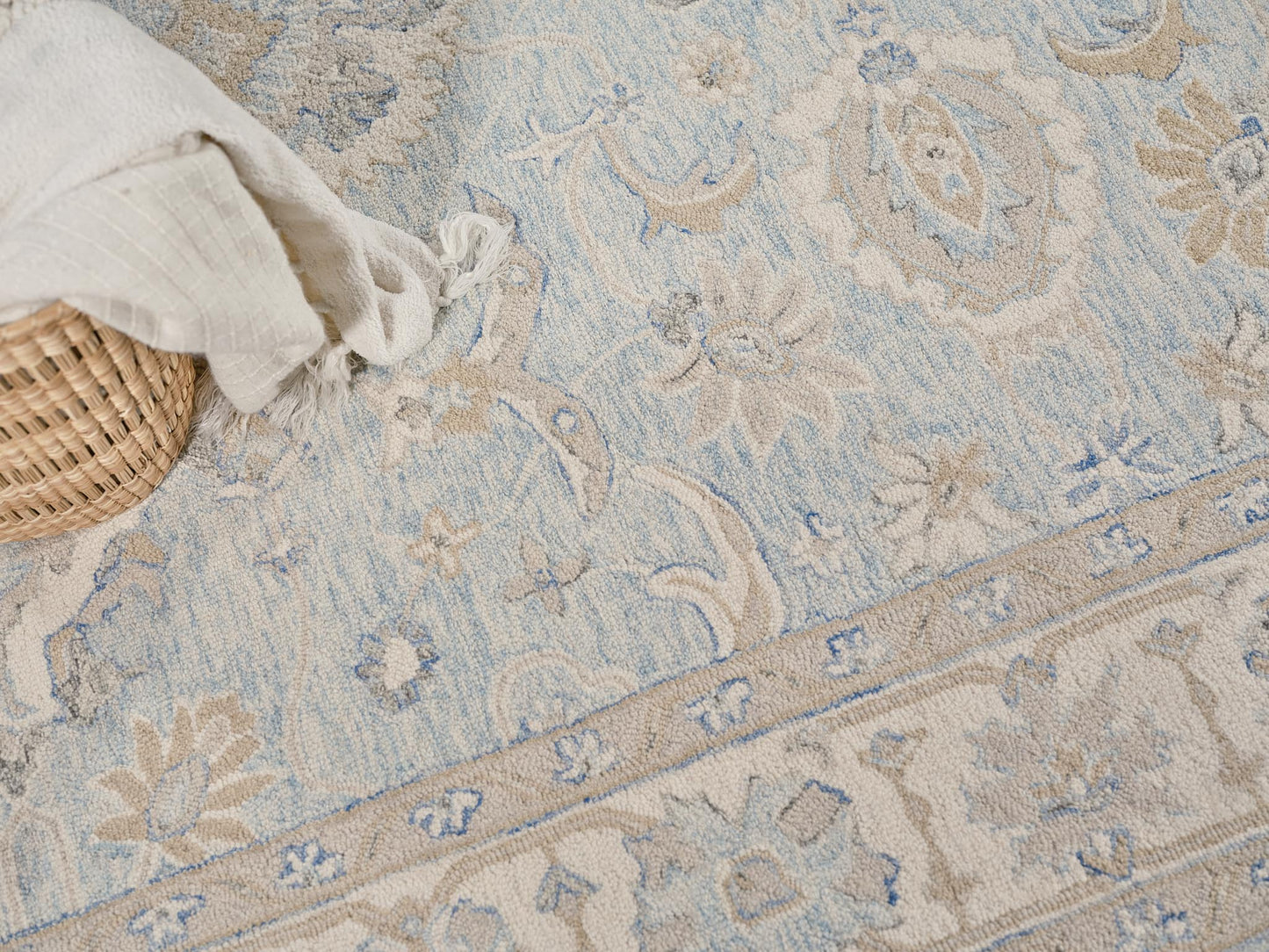 EXQUISITE RUGS   Marietta Oushak Indoor Hand Tufted    - 6823-4'X6'