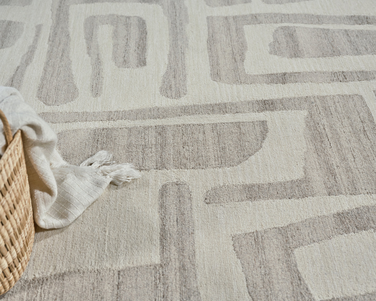 EXQUISITE RUGS   Carmel Indoor Hand Tufted    - 6851-4'X6'