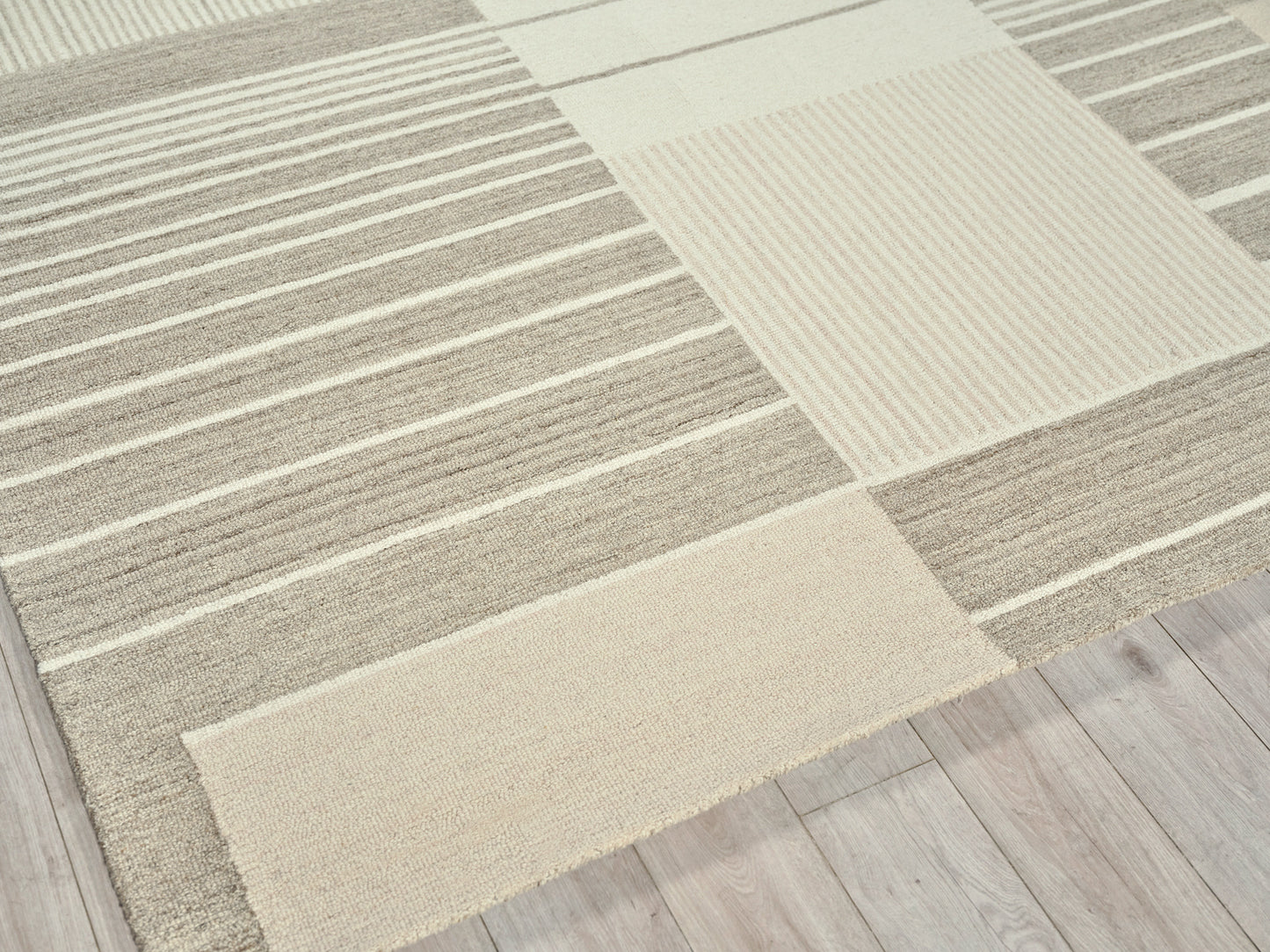 EXQUISITE RUGS   Castine Indoor Hand Tufted    - 6873-4'X6'