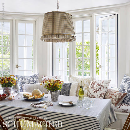 SCHUMACHER  COUTURE TOLEDO EMBROIDERY EMBROIDERIES EMBROIDERIES NOIR   - 69730