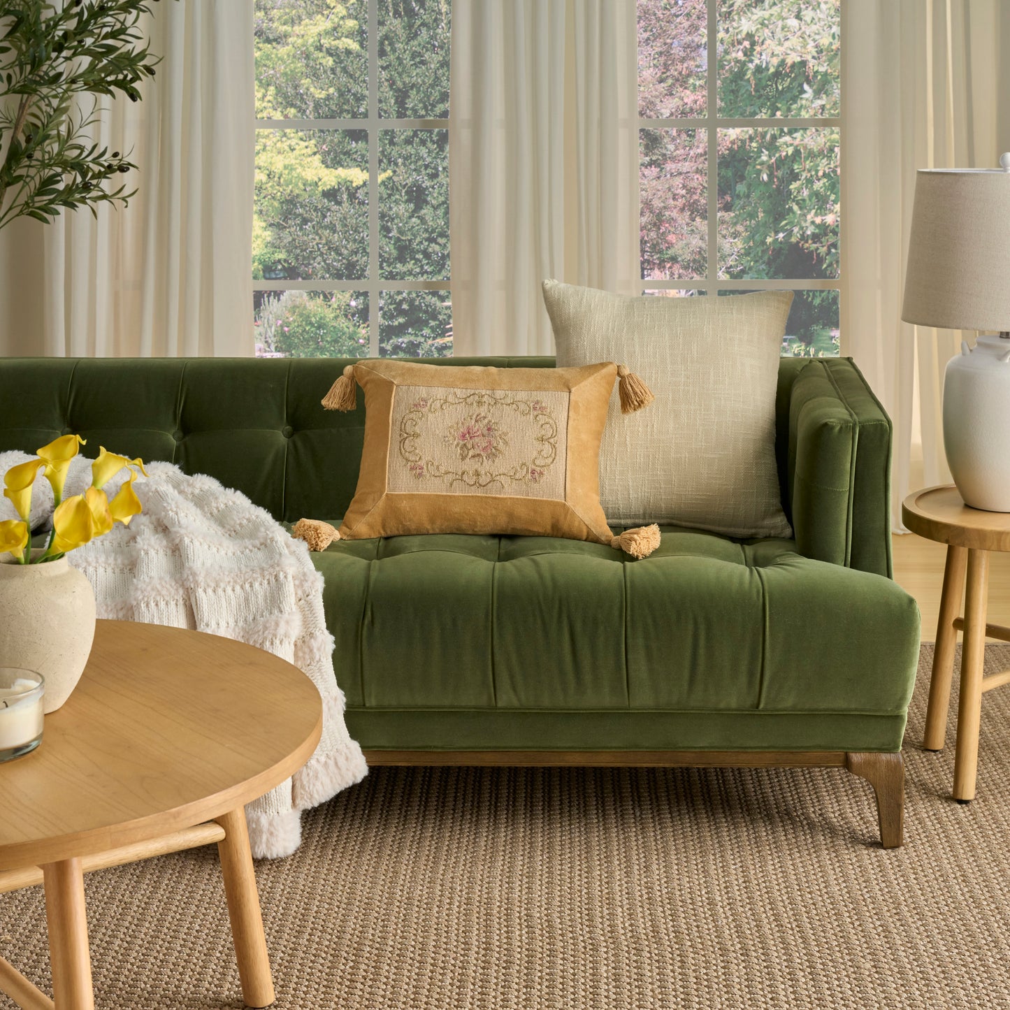 NOURISON HOME   14" x 18" Mina Victory Vintage Beige    - 798019091743