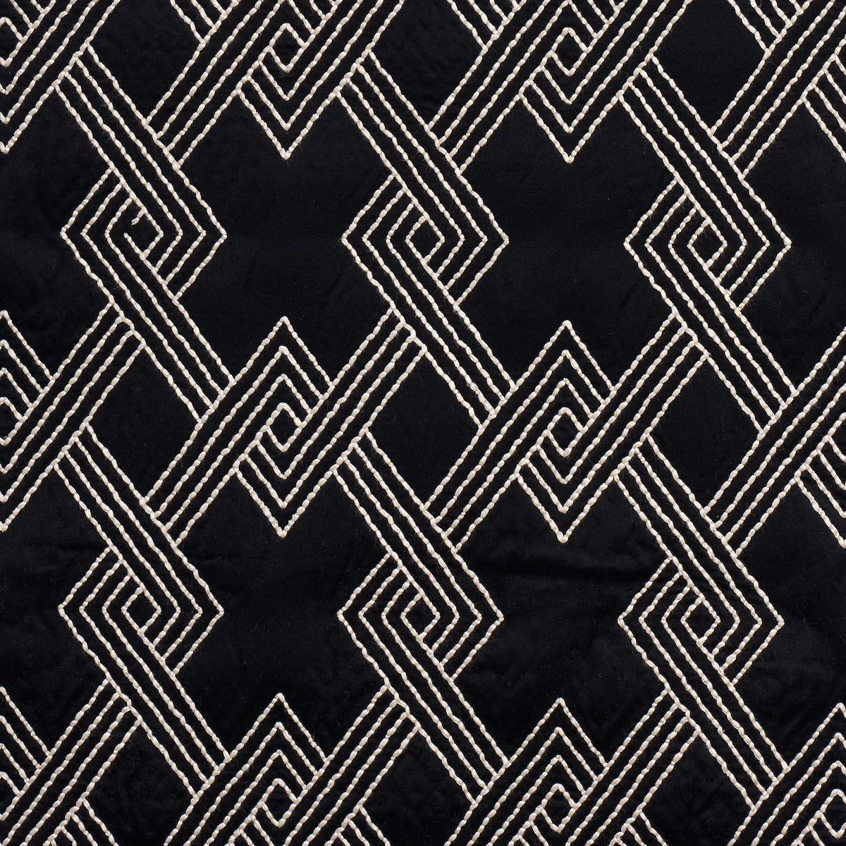 SCHUMACHER  CLIQUE HIX EMBROIDERIES,MATELASSELASSE EBONY   - 70145