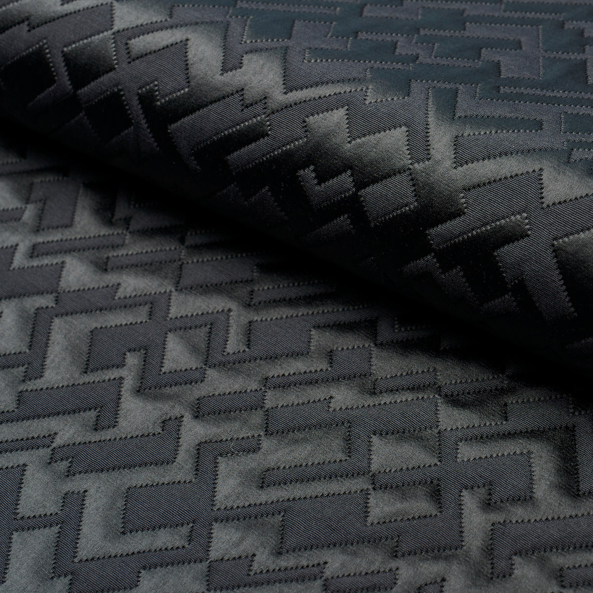 SCHUMACHER  NEW OPULENCE SALON MATELASS?? SATIN SILKS & SATIN,HIGH PERFORMANCE,MATELASS?? SILKS & SATIN,HIGH PERFORMANCE,MATELASS?? EBONY   - 71190