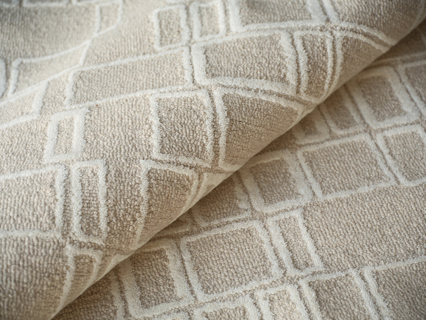 EXQUISITE RUGS   Soho Indoor Hand Tufted    - 7136-6'X9'