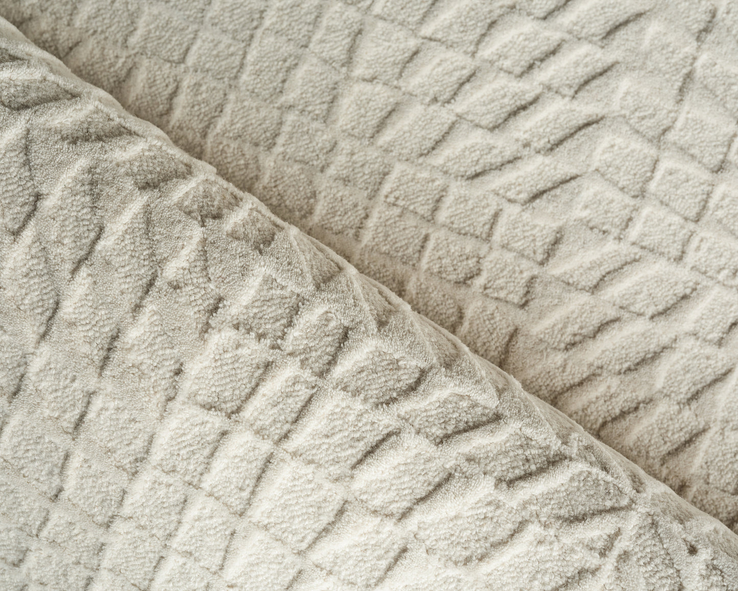 EXQUISITE RUGS   Sandro Indoor Hand Tufted    - 7149-2'X3'