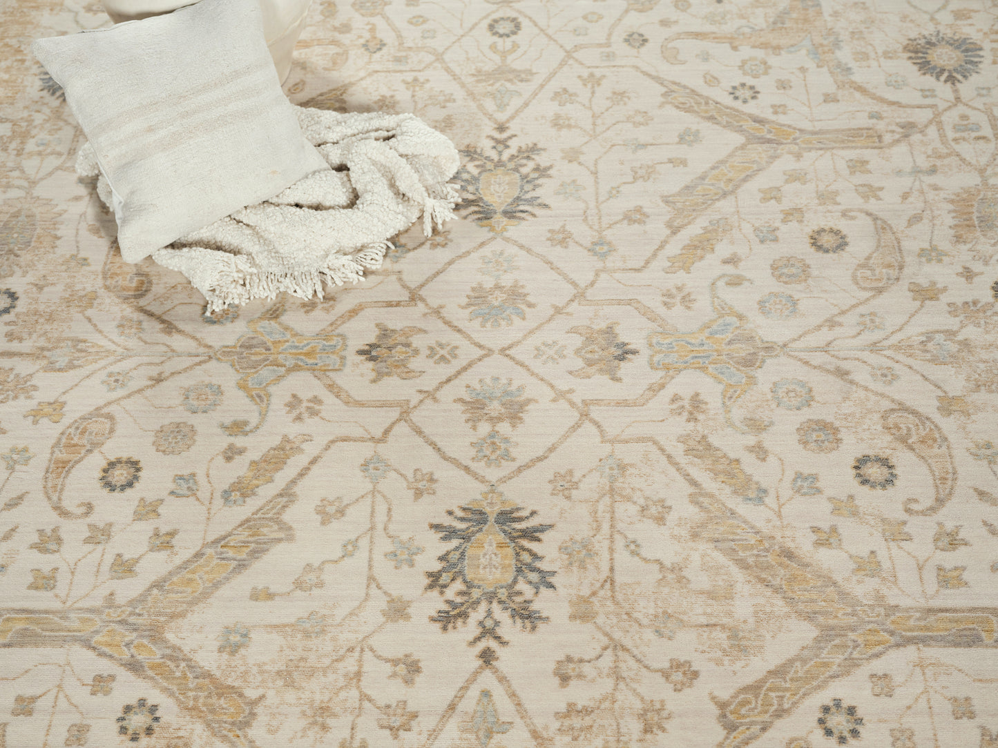 EXQUISITE RUGS   Artisan Indoor Power Loomed    - 7229-6'X9'