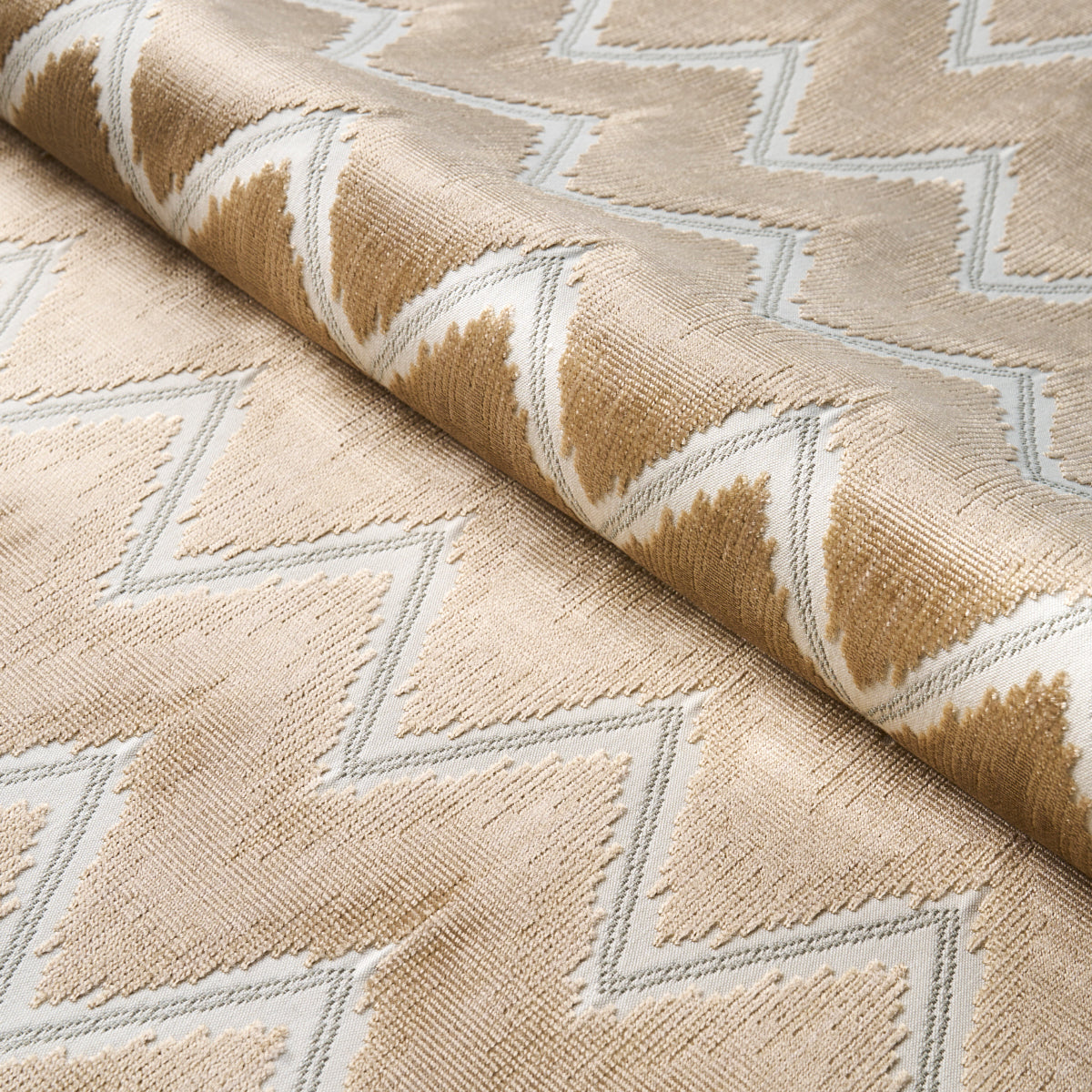 SCHUMACHER  CUT & PATTERNED VELVETS CHEVRON VELVET CUT VELVET,VELVETS CUT VELVET,VELVETS GOLD   - 72845