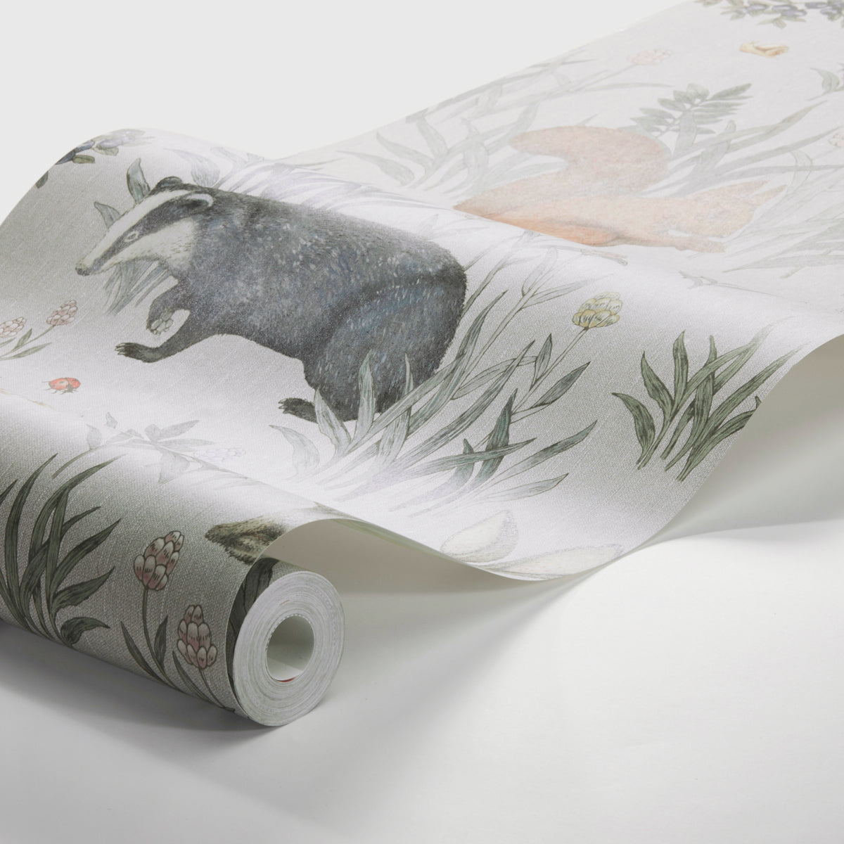 SCHUMACHER WALLCOVERING  BORASTAPETER FOREST FRIENDS MURAL   Multi   - 7480