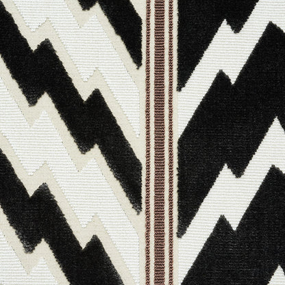 SCHUMACHER FABRIC  TIMOTHY CORRIGAN FLORENTINE VELVET   BLACK   - 77111
