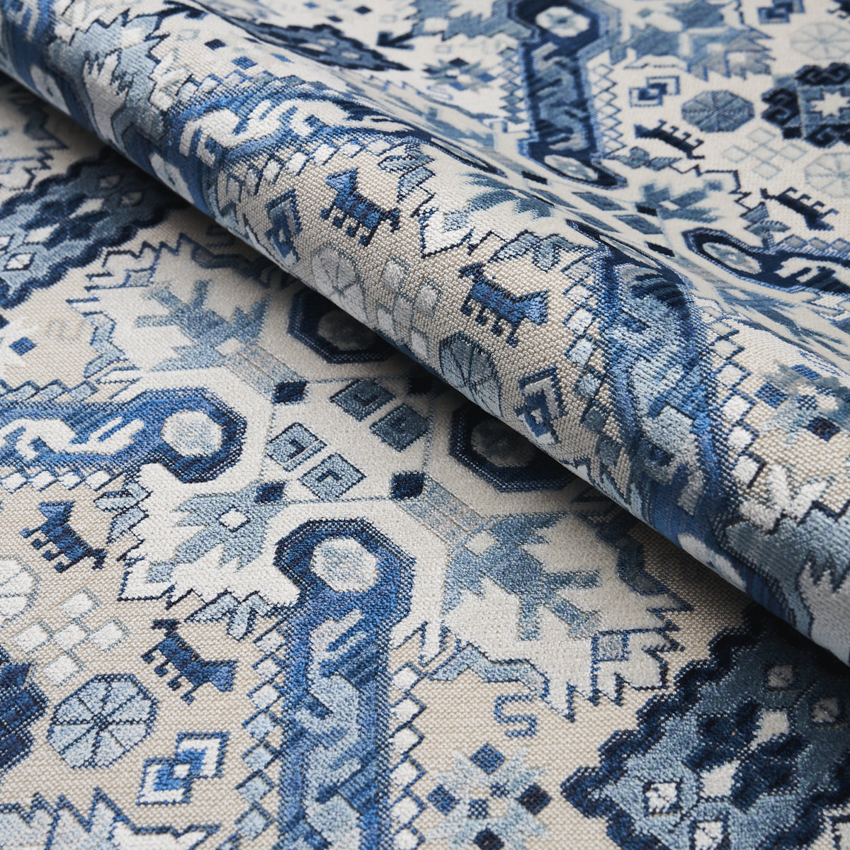 SCHUMACHER  TAPIS TIRAZ VELVET   Indigo   - 80601