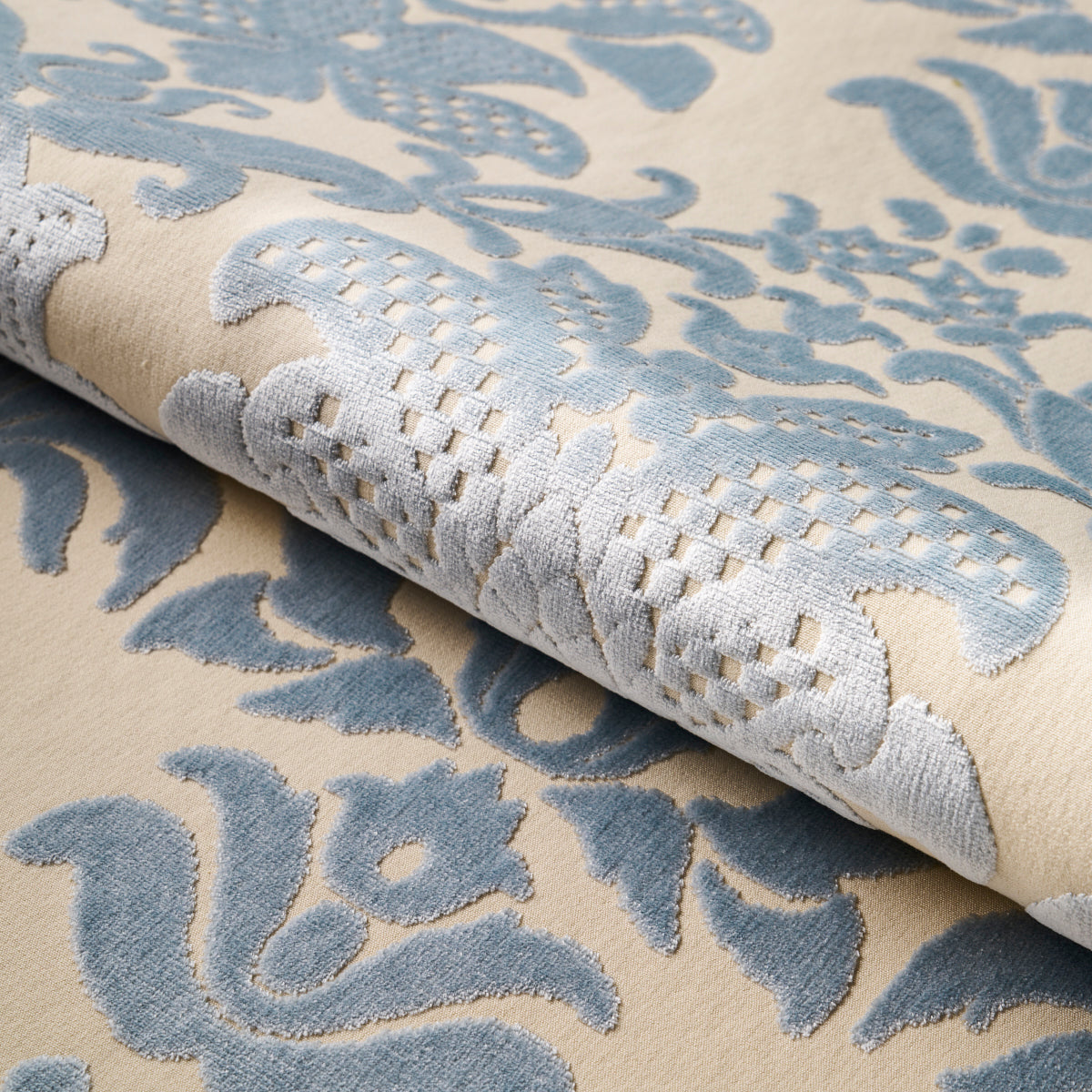 SCHUMACHER  CUT & PATTERNED VELVETS LIMBOURG DAMASK VELVET   Sky   - 82160