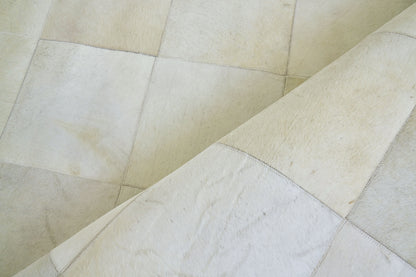 EXQUISITE RUGS   Natural Hide Indoor Hand Stitched    - 8264-2'6"X7'