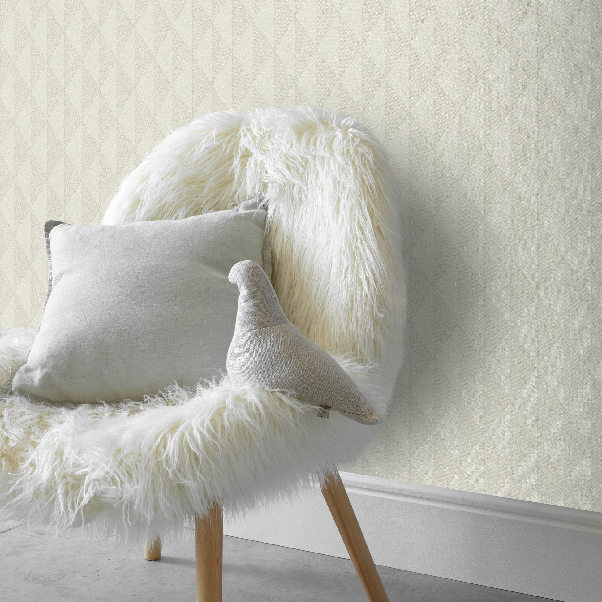 Taupe woven diamond wallpaper pattern.