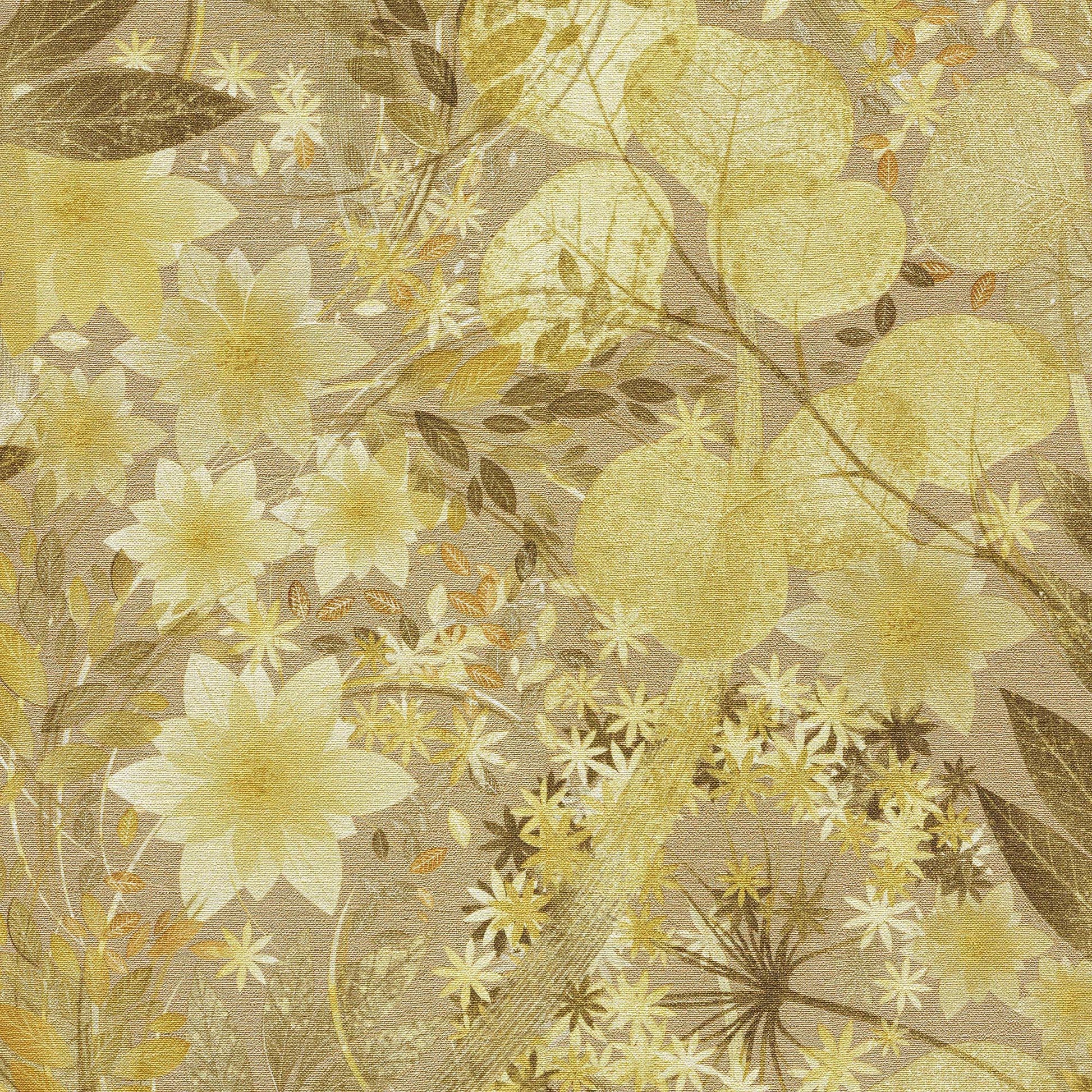 Golden-yellow floral wallpaper with large blossoms and delicate leaves on a beige background.