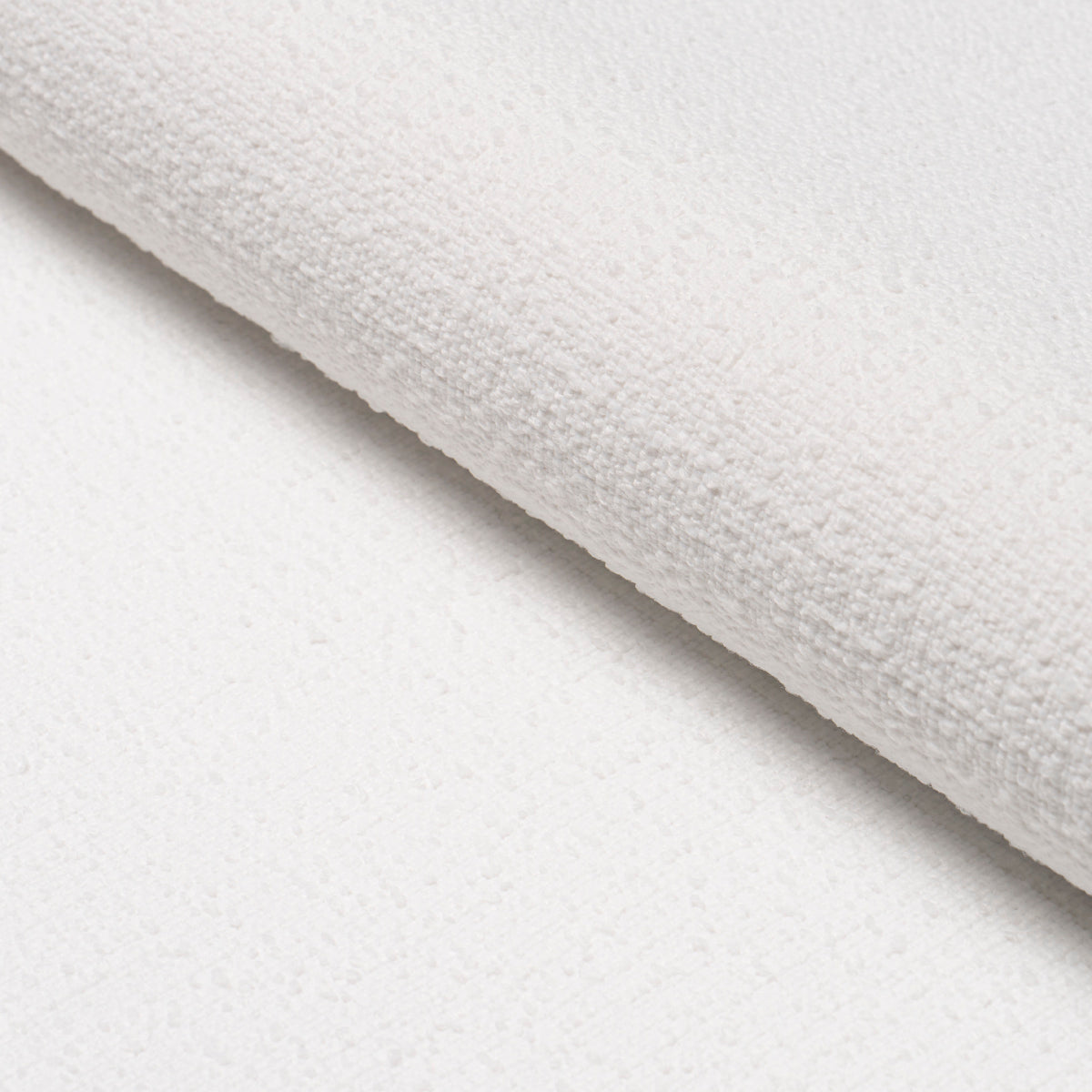 SCHUMACHER  Perfect Basics: Indoor/outdoor Sadie Indoor/outdoor WOVEN WOVEN White On White   - 84153