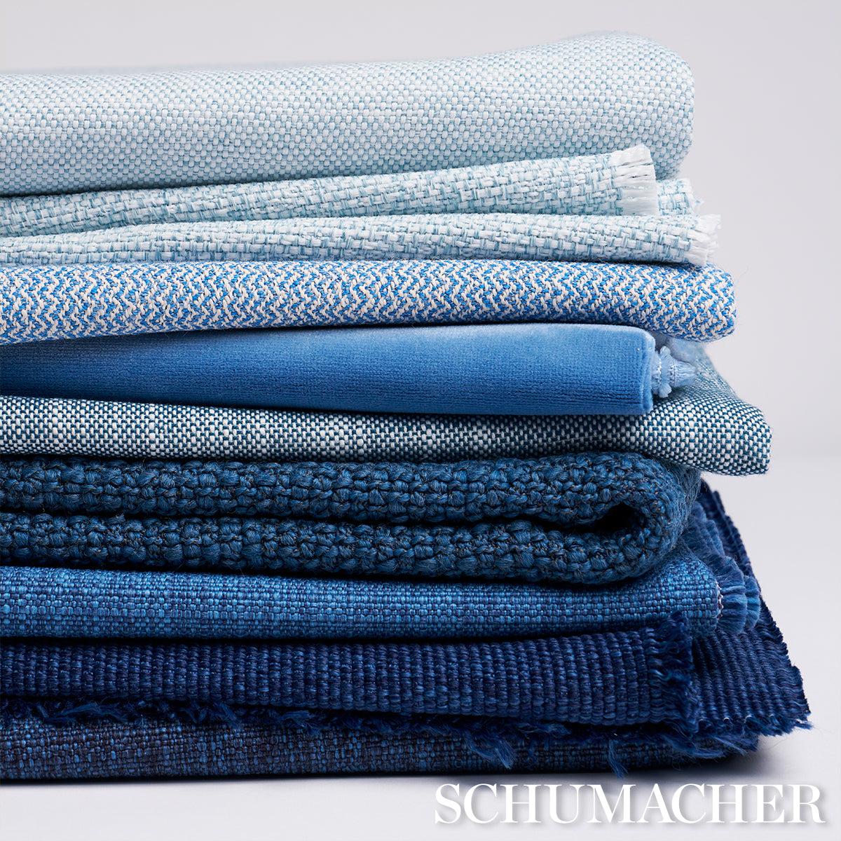 SCHUMACHER FABRIC  PERFECT BASICS: INDOOR/OUTDOOR PIPPA INDOOR/OUTDOOR   CHAMBRAY   - 84175