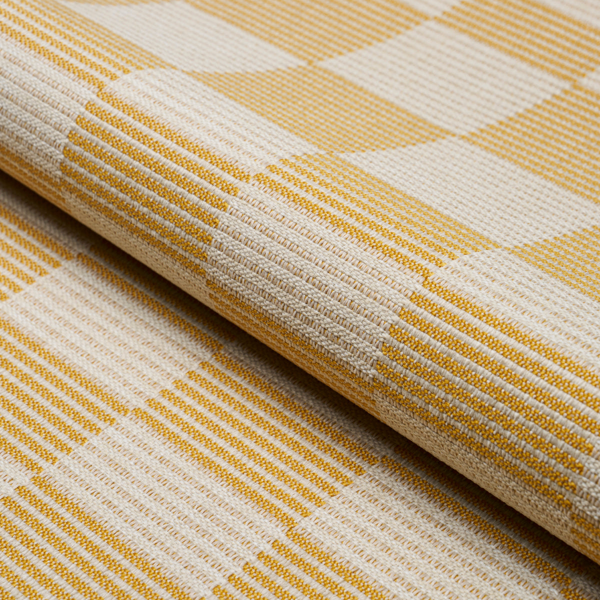 SCHUMACHER  LIVE IT UP! MORRO INDOOR/OUTDOOR WOVEN WOVEN MAIZE   - 84282