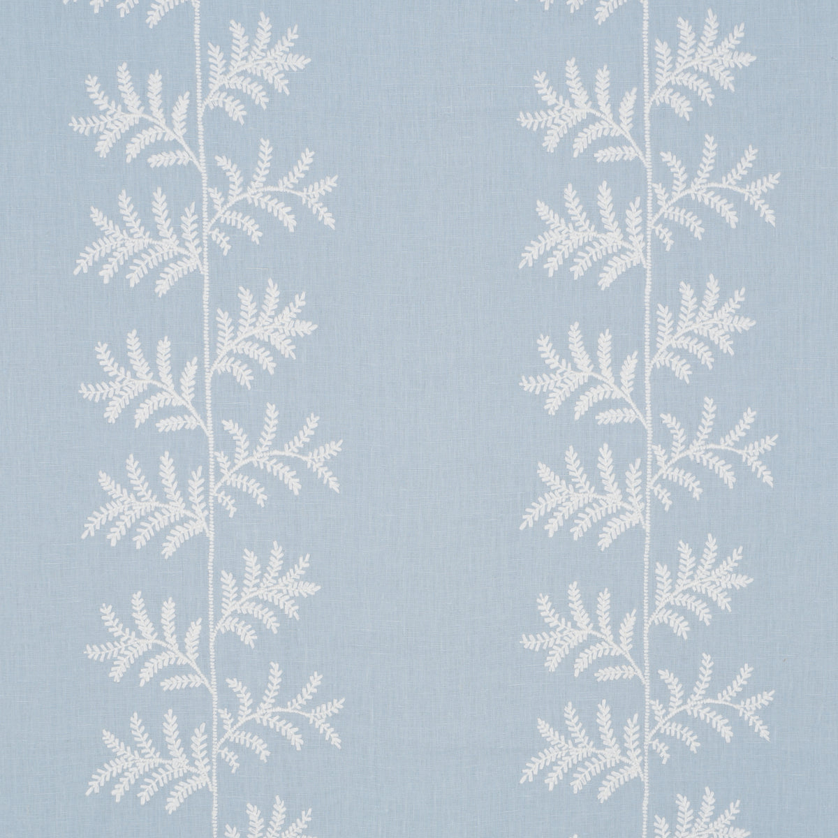 SCHUMACHER  NEW TRADITIONAL ELOISE EMBROIDERY WOVEN WOVEN SKY   - 85632