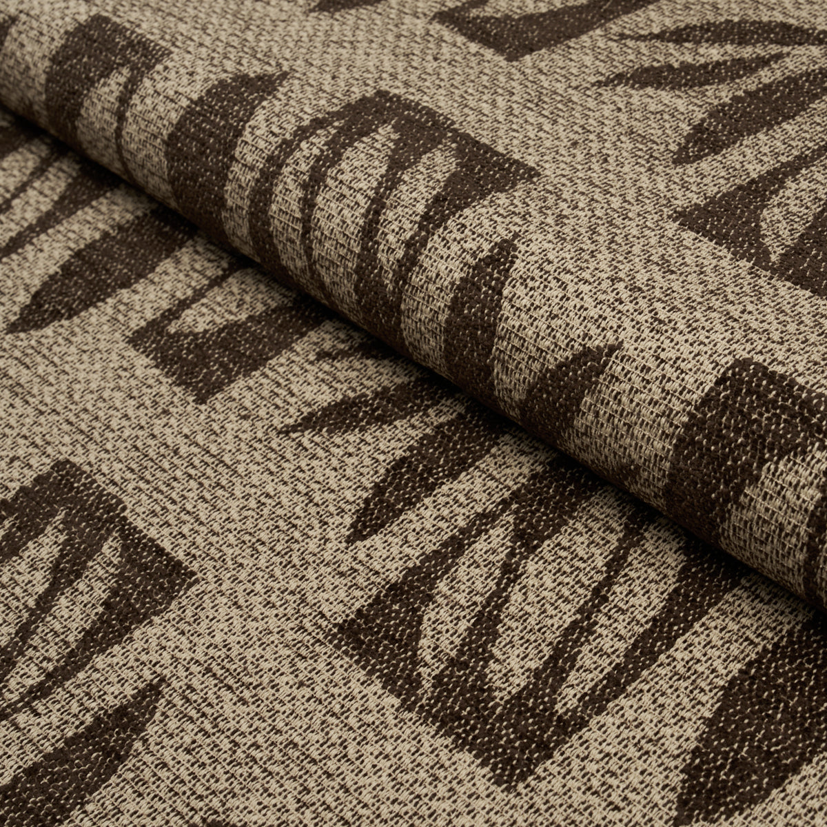 SCHUMACHER  CAROLINE Z HURLEY BANANA LEAF CUT OUT   Brown   - 85882