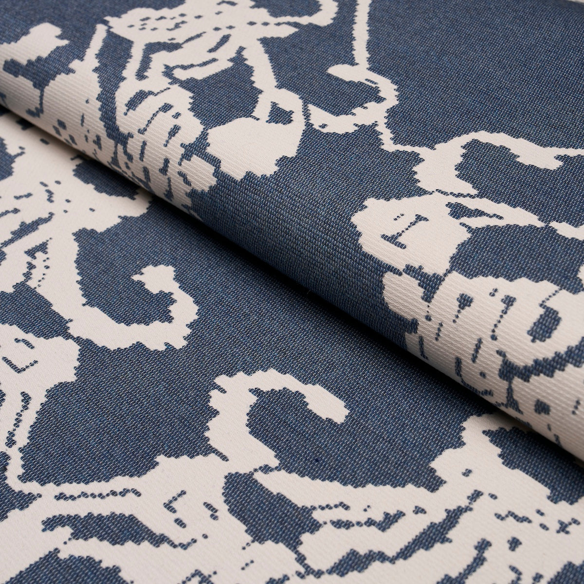 SCHUMACHER  ATELIER PARIS REVERSIBLE DIGITAL DAMASK   Denim   - 87552