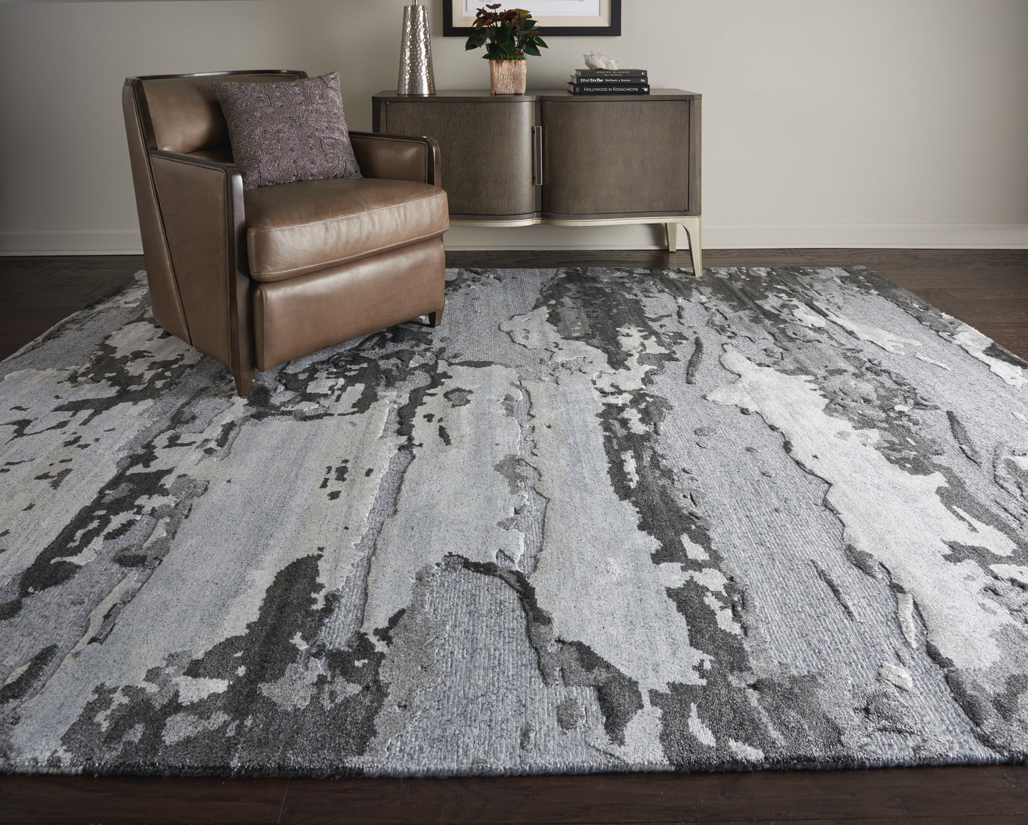 Gray abstract-pattern rug in a modern living room