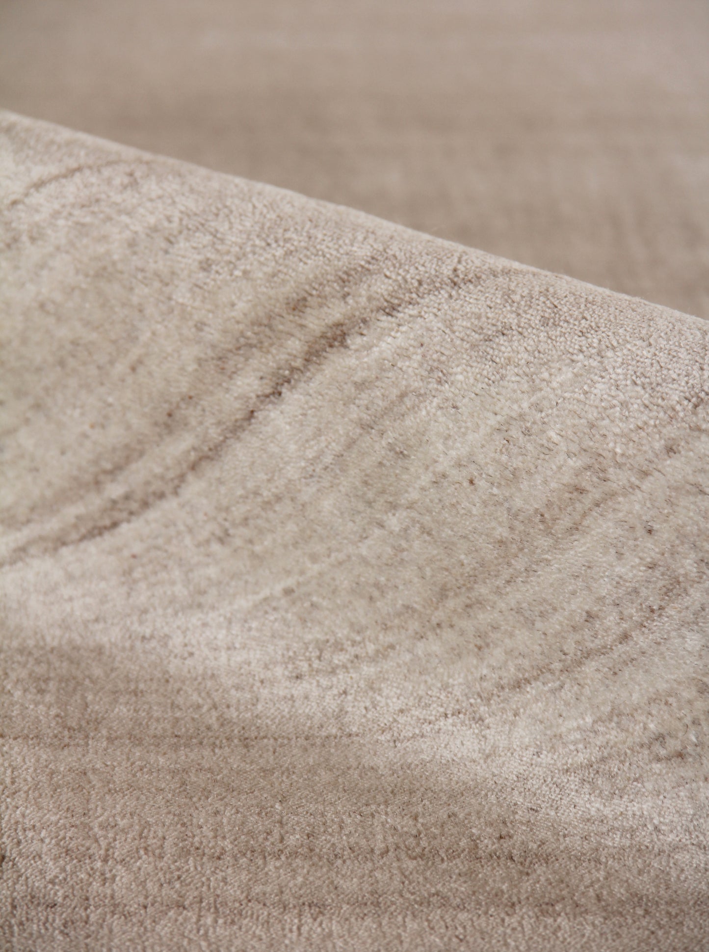 EXQUISITE RUGS   Sanctuary Indoor Hand Loomed    - 9962-2'X3'