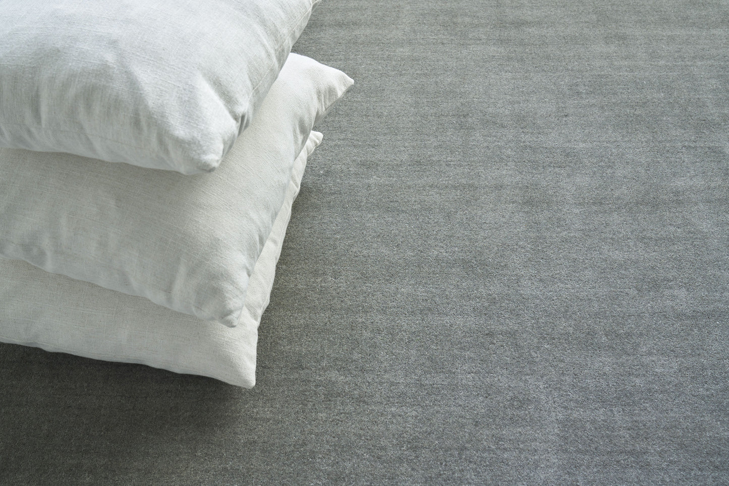 EXQUISITE RUGS   Sanctuary Indoor Hand Loomed    - 9992-6'X9'