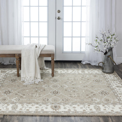 Traditional rug, 5' x 8'.