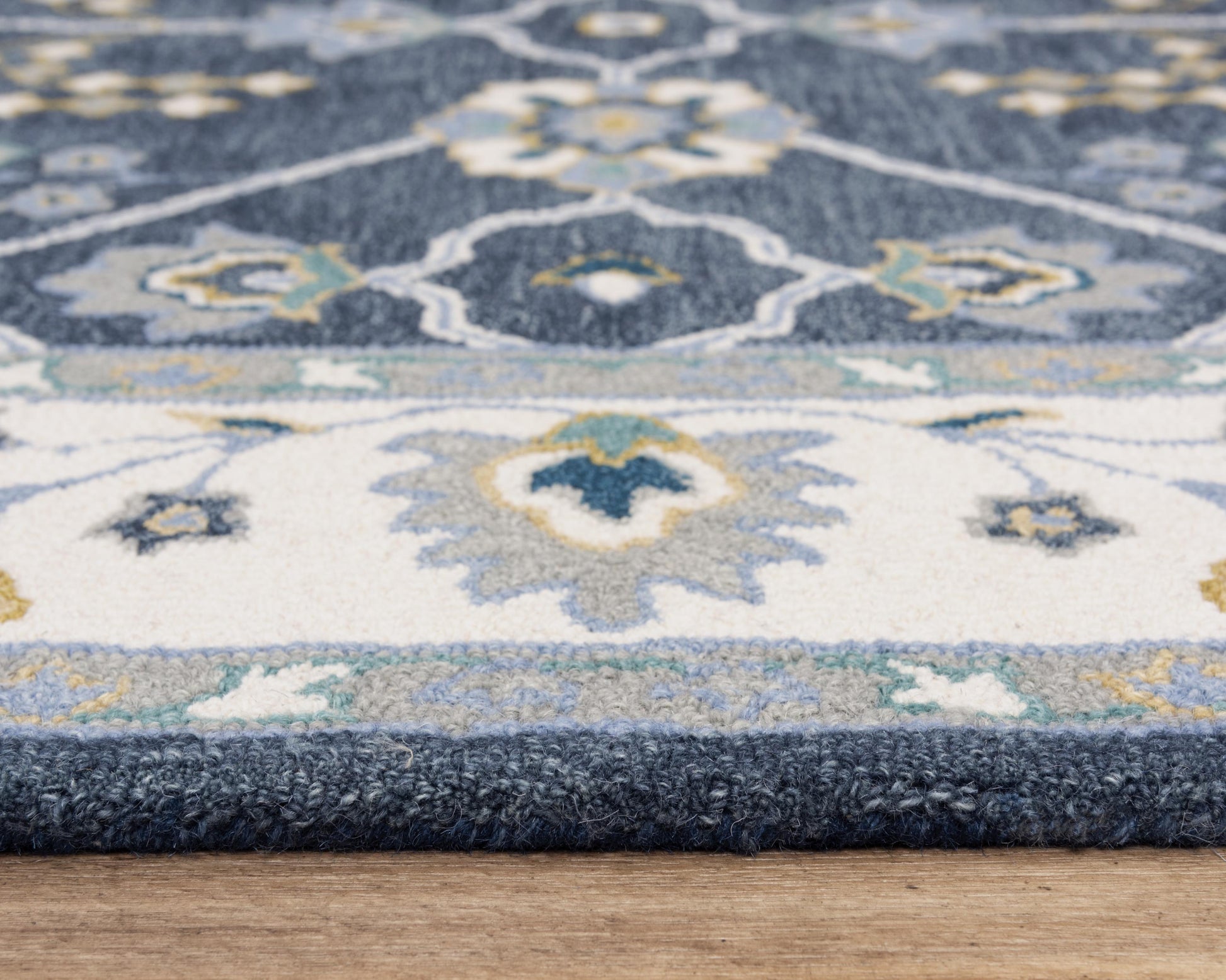 RIZZY HOME RUGS Conley Traditional 5' x 8' - A01A0110809370576