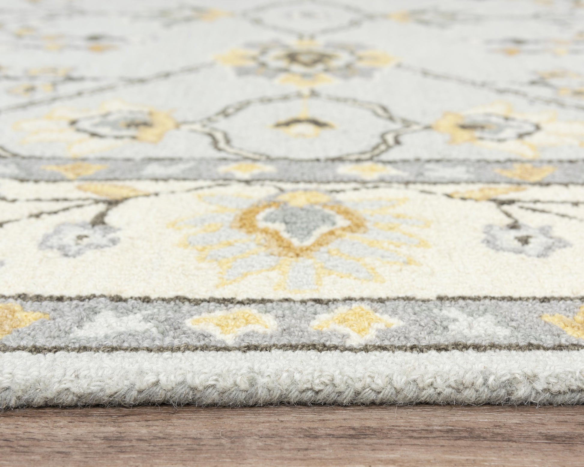 Conley traditional rug, 8' x 10'.