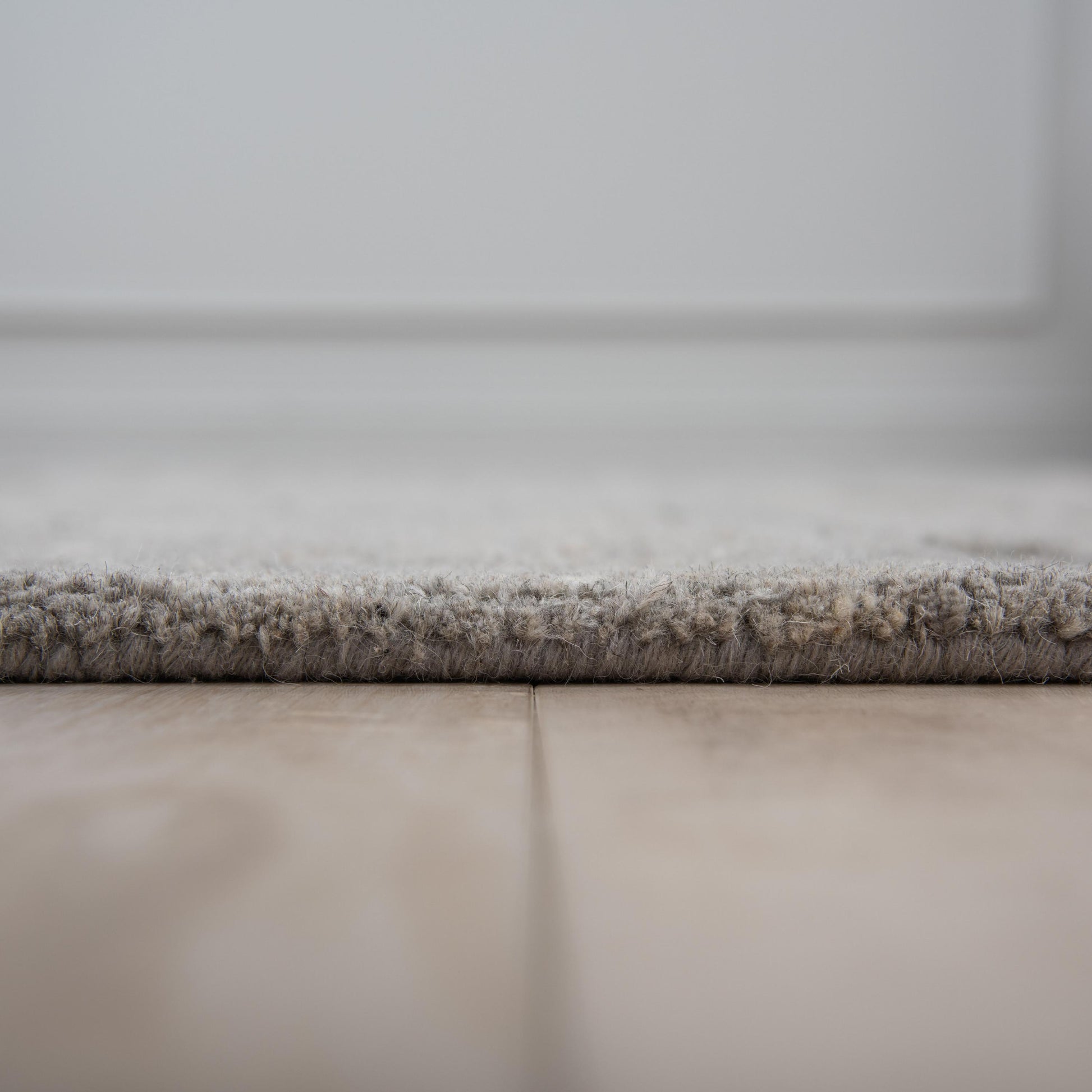 Area rug, 8' x 10'.