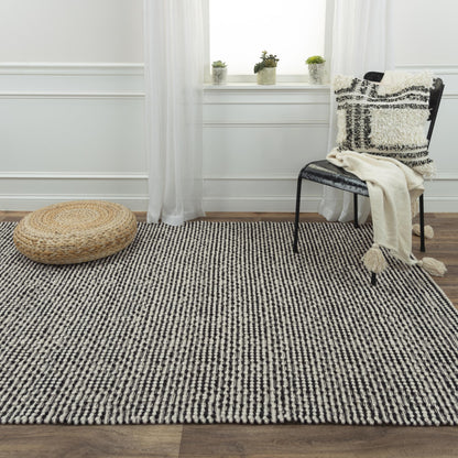 Casual 8' x 10' rug.