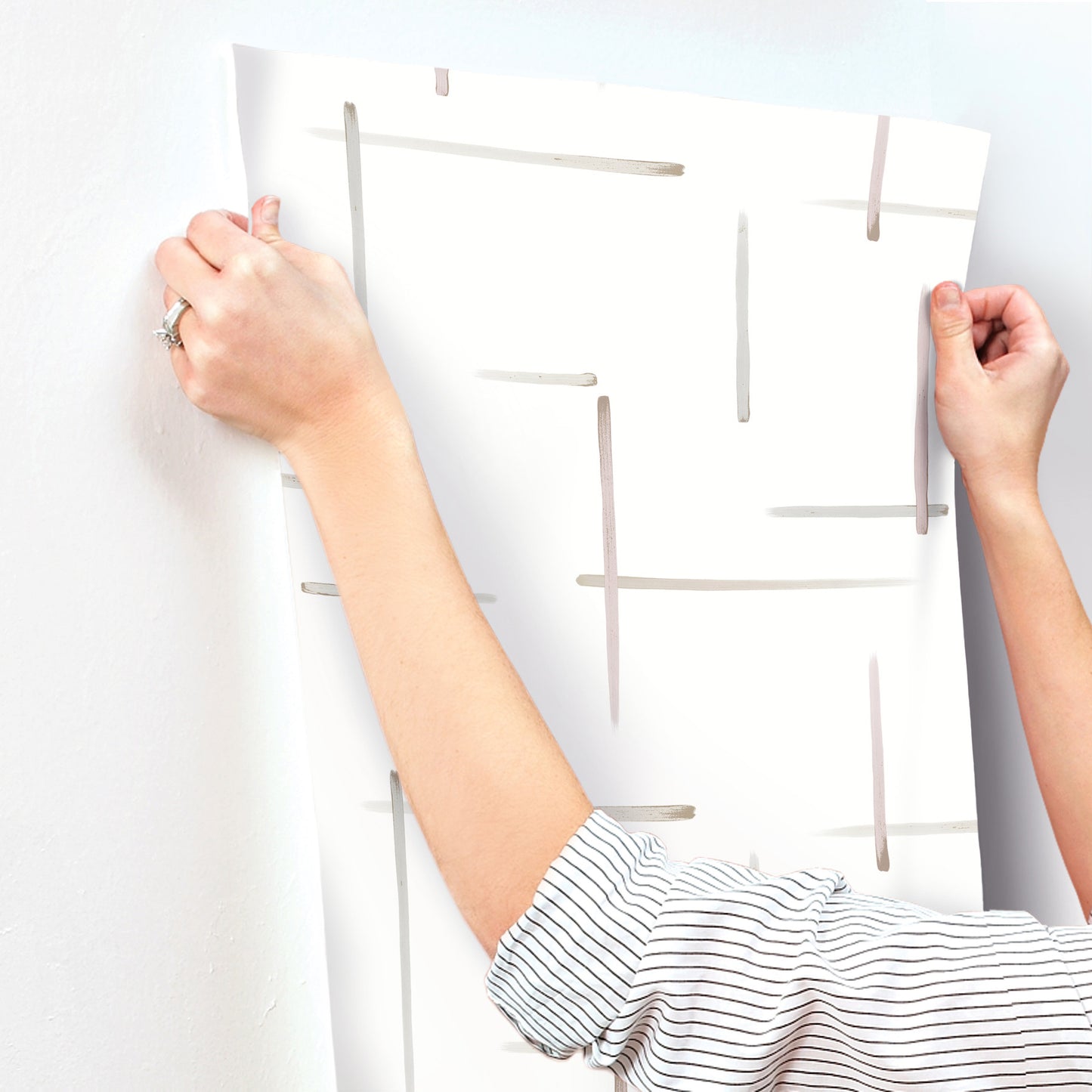 York Wallcoverings Artistic Abstracts Gilded Sumi-E Orchid and Glint Wallpaper Modern Modern and Transitional Whites and Off-Whites  Wallpaper - AG2040