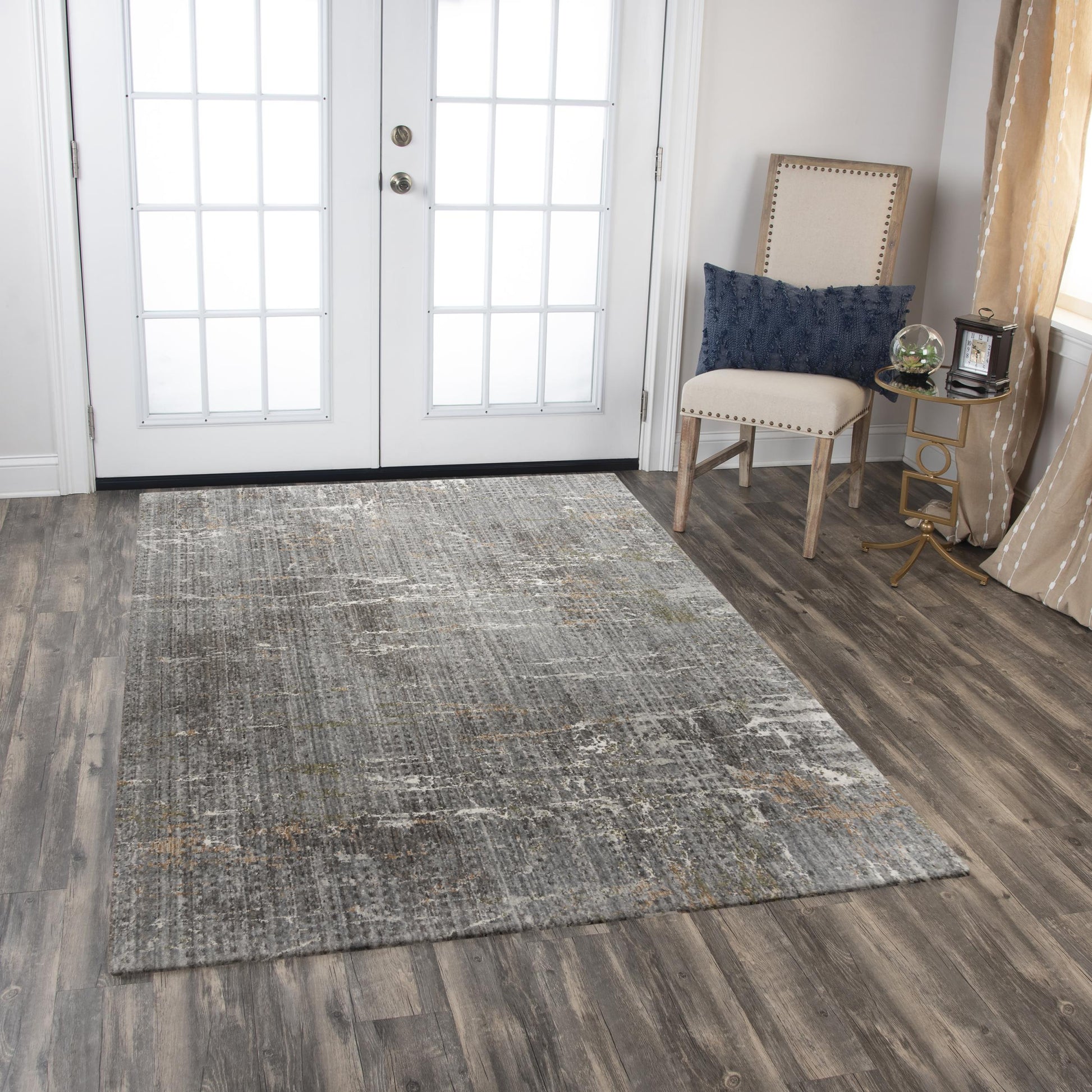 Contemporary rug, 10' x 13