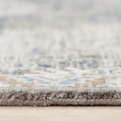 Traditional rug, 2' x 8'.