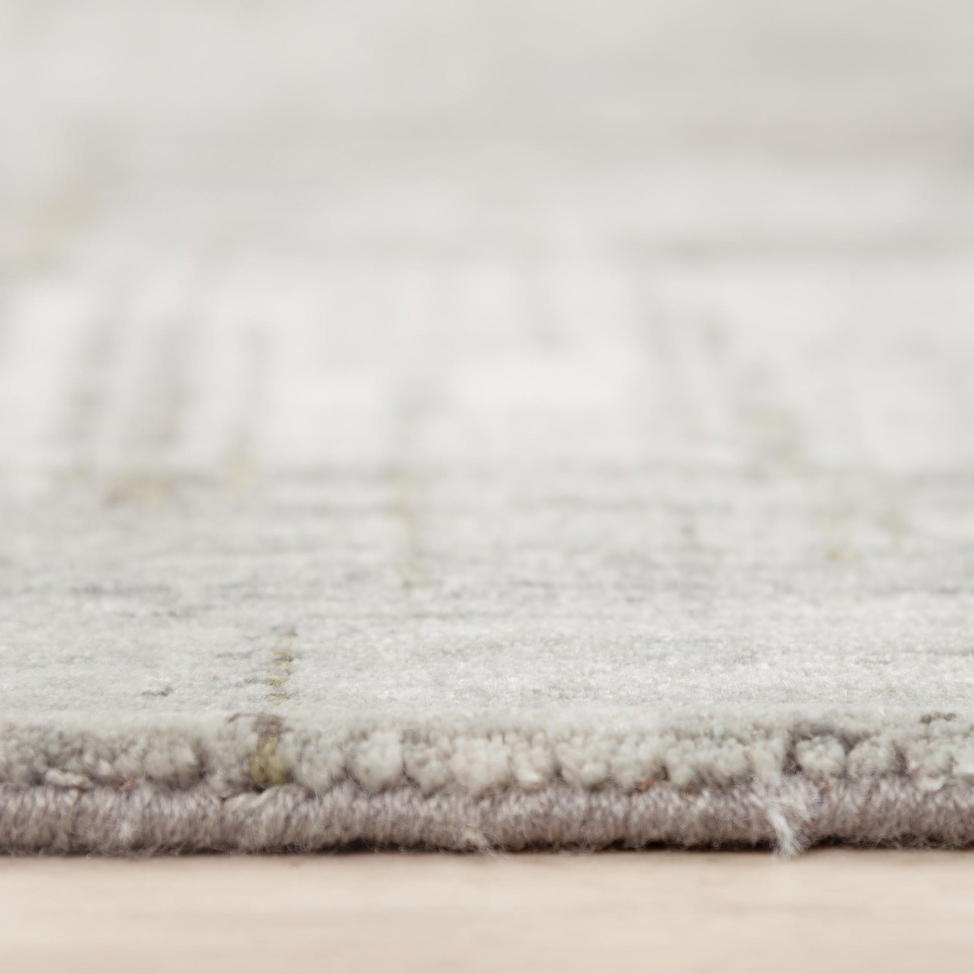 Contemporary rug, 8' x 10