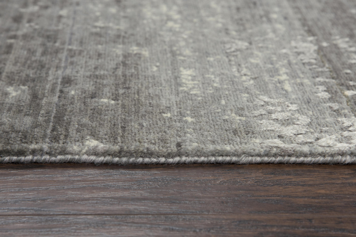 Contemporary rug, 9' x 12