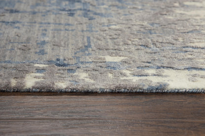 Contemporary rug, 3' x 10'.