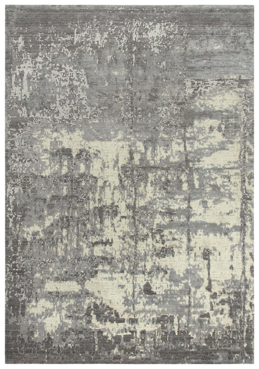 Rug, 10' x 13'.