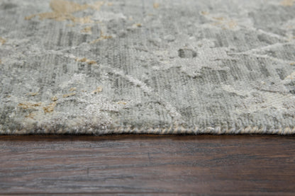 Area rug, 8' x 10'.