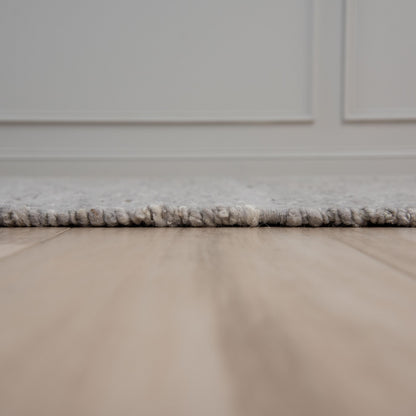 Rug, casual style, 8' x 10'.