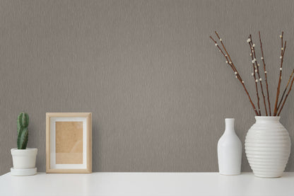 Gray vinyl wallpaper textured with palm fiber pattern and gloss finish, modern wallcovering for living room bedroom and office accent walls, neutral gray textured wallpaper for contemporary and minimalist interiors, durable USA made vinyl wallpaper for luxury home decor and interior design projects.
Vinyl wallcovering Palm Fiber Gloss - NJ26ATL-1022