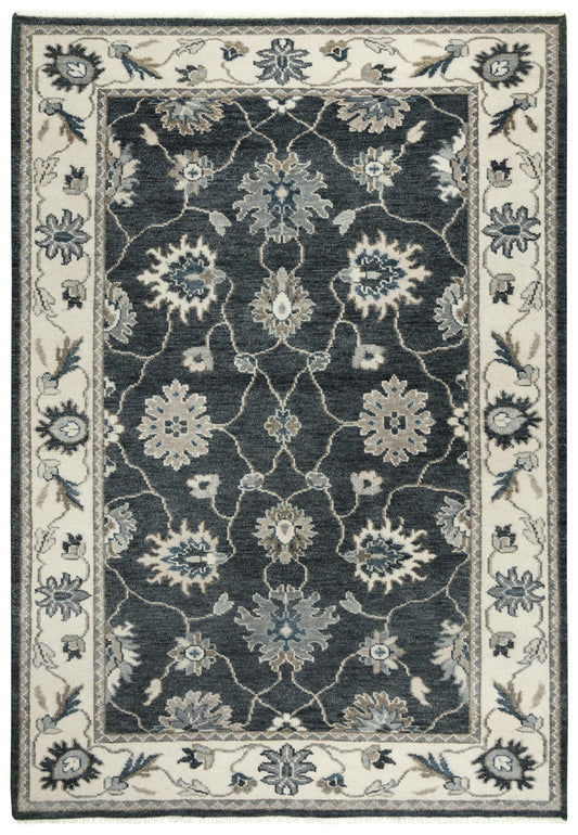 Ashton Traditional rug, 6' x 9'.