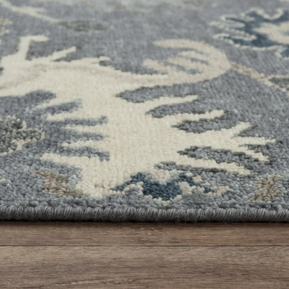 Ashton Traditional rug, 9' x 12'.