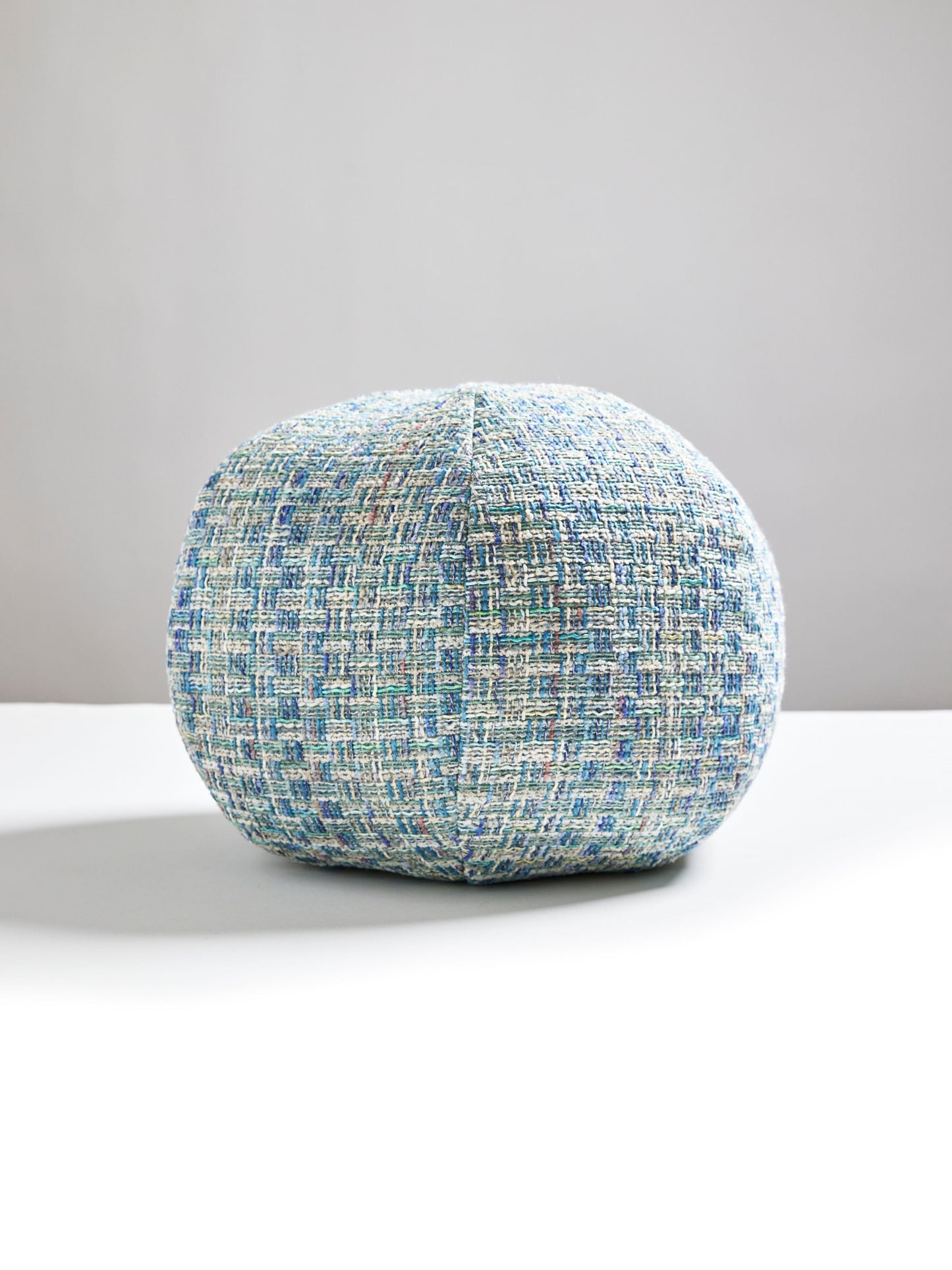 SCALAMANDRE PILLOWS   TEXTURE ROUND    - BI 0002RADKFAYE NEW SKU # BIRADKFAYE0002